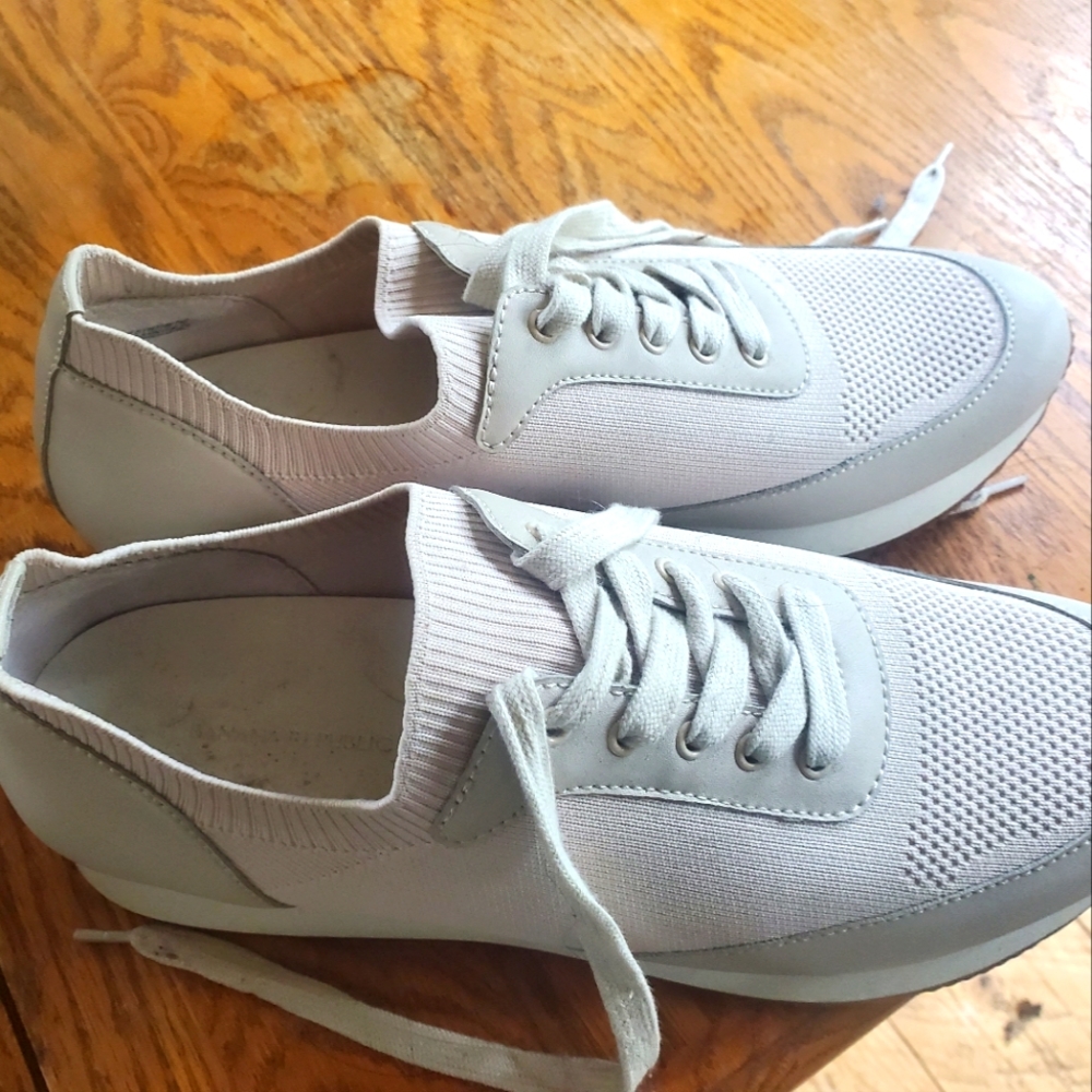 Banana republic shoes